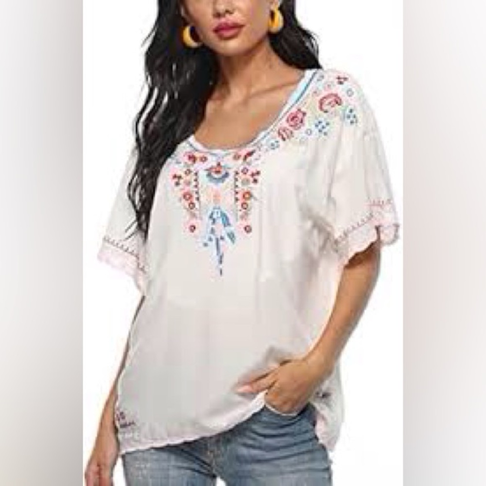 EMBROIDERED WHITE BLOUSE